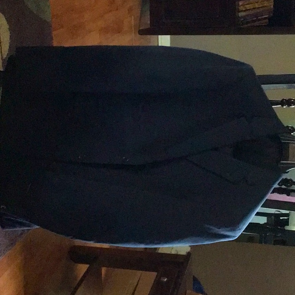 Braveman Navy Two button Slim Fit Suit. Men size 46L/40W.